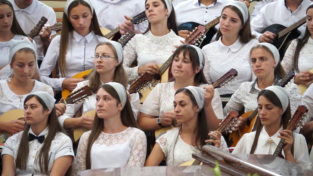 https://baptist.org.md/ru/wp-content/uploads/2017/10/cand-la-poarta-vietii-tale-bate.jpg